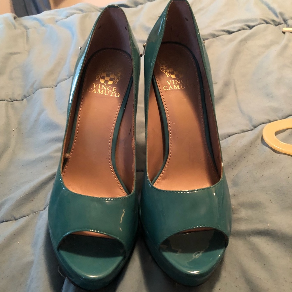 Vince camuto teal held